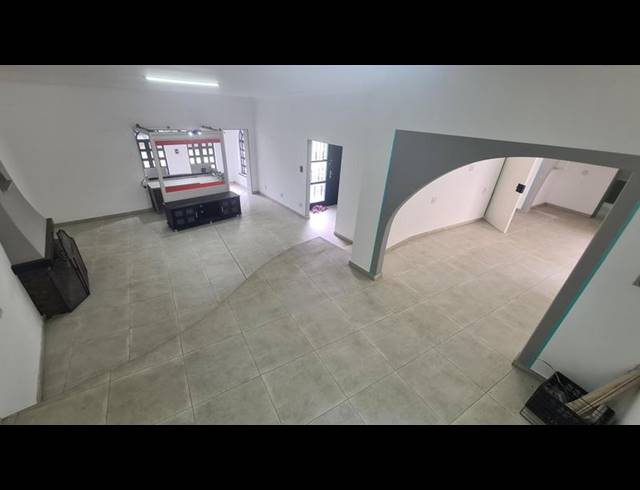 BUSINESS PROPERTY TO RENT IN LIBRADENE